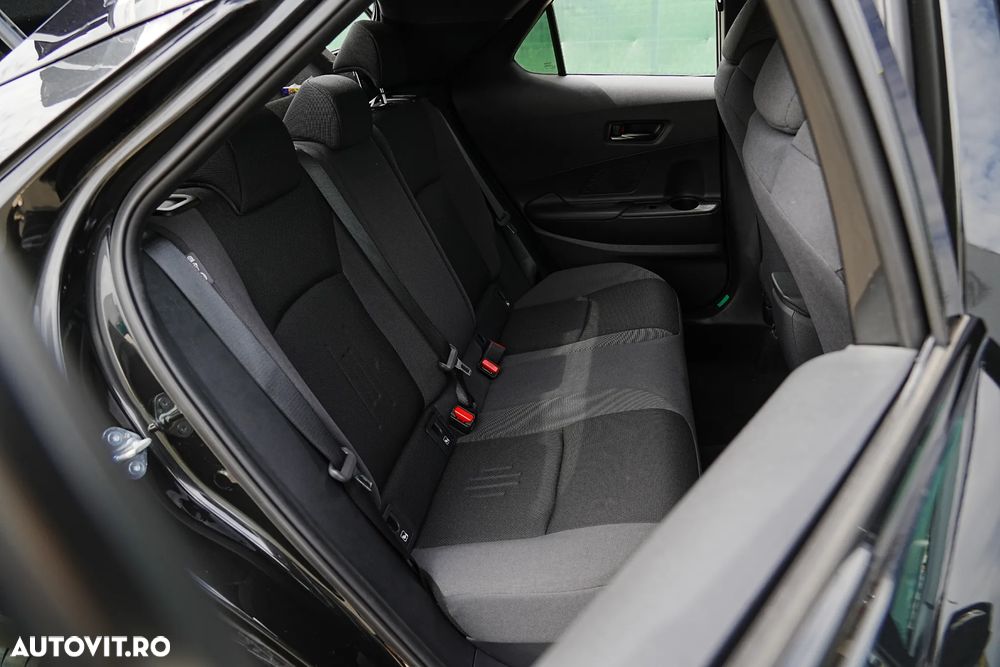 Toyota C-HR 1.8 HSD 122 CP 4x2 CVT Core - 12