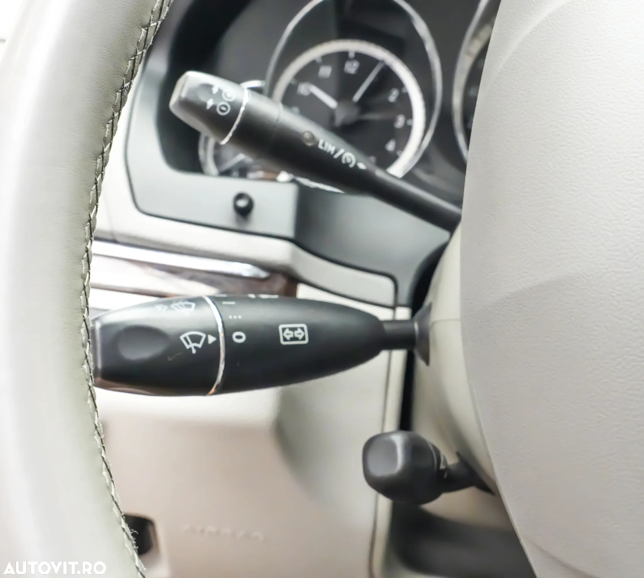 Mercedes-Benz E 350 CDI BlueEfficiency Aut. - 23