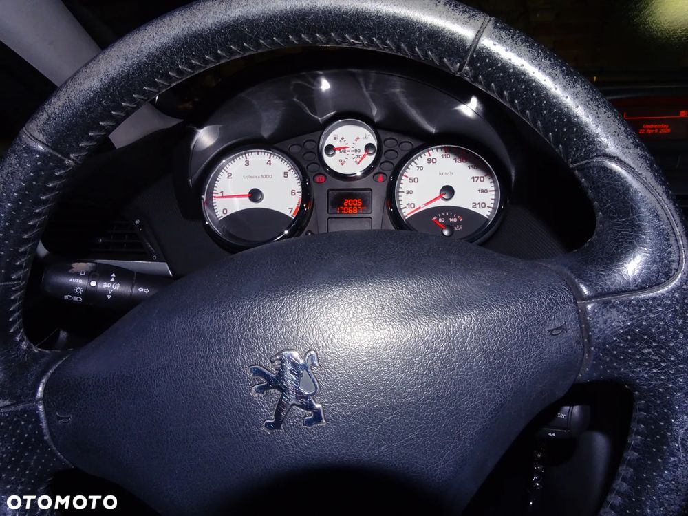 Peugeot 207 1.4 16V Sporty - 12