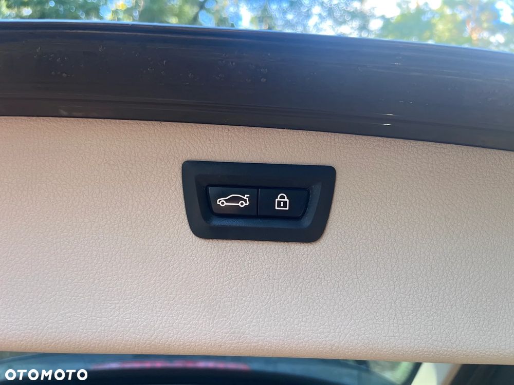 BMW Seria 3 335d xDrive Luxury Line - 19