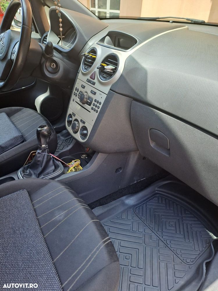 Opel Corsa Enjoy - 8