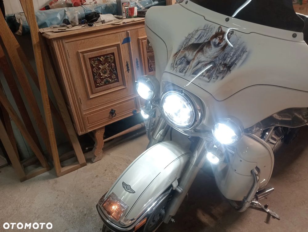 Harley-Davidson FLHT Electra Glide Standard - 16