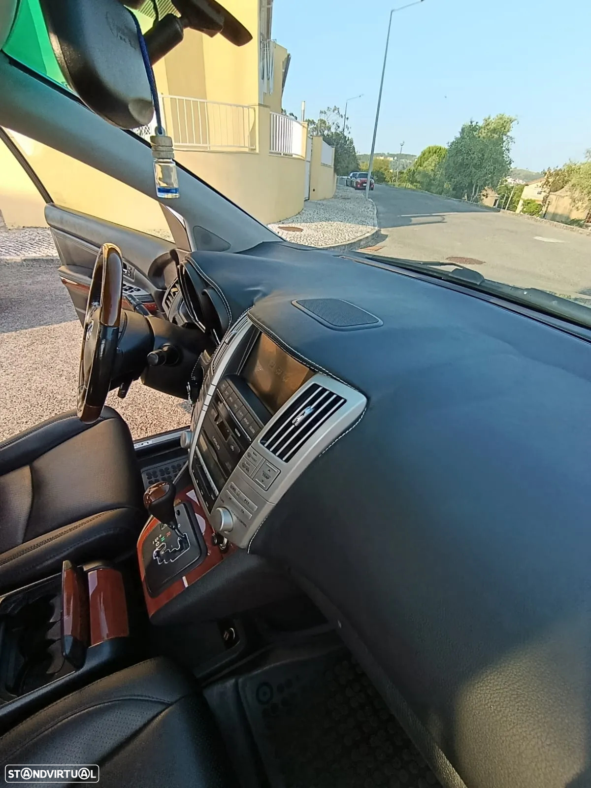Lexus RX 300 Executive - 38