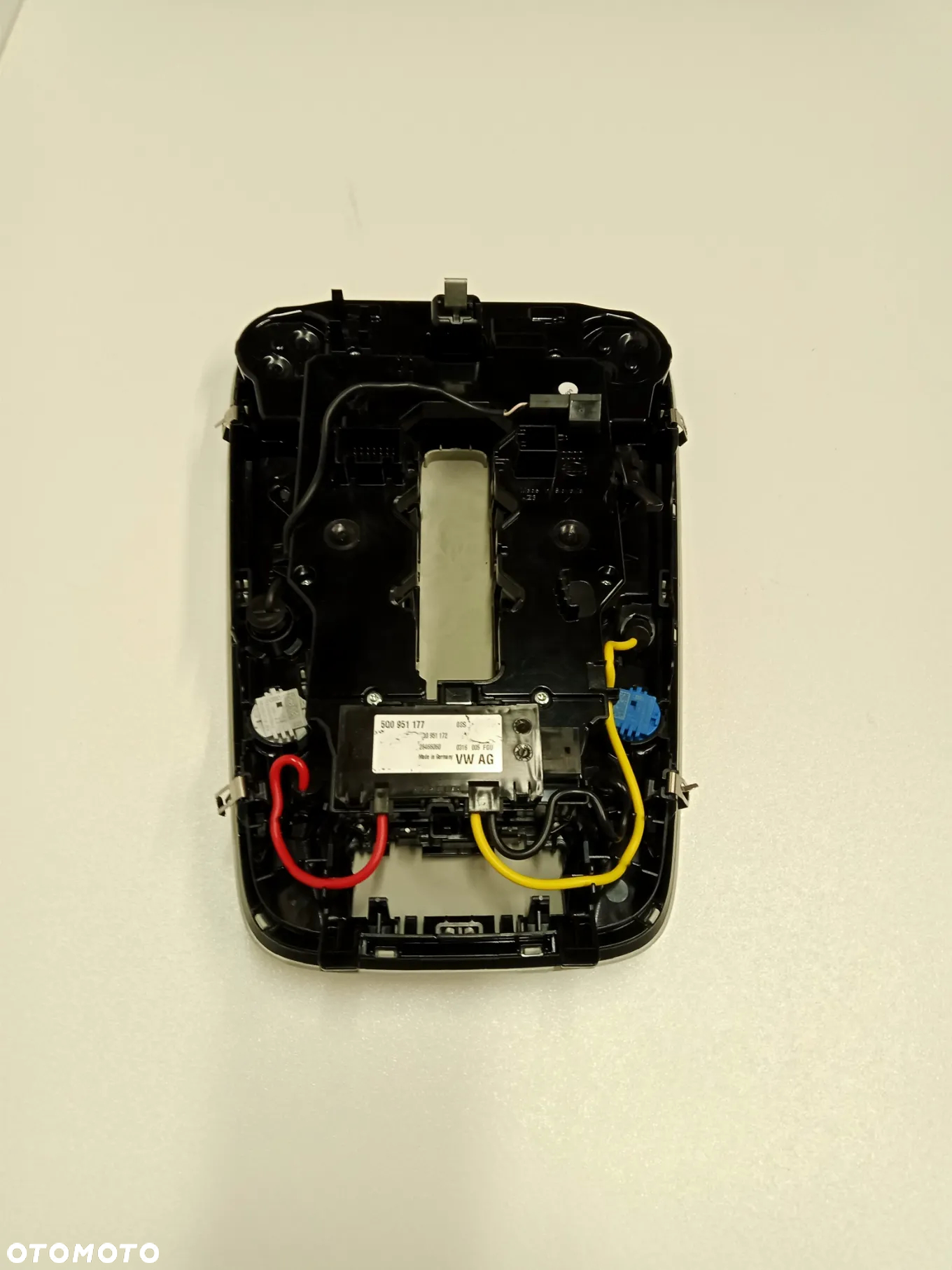 LAMPKA PODSUFITKI AUDI A6 C8 4K0947135AE - 4