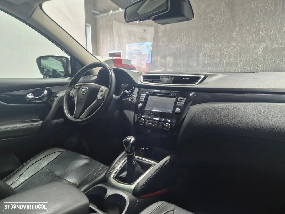 Nissan Qashqai 1.5 dCi Tekna Premium - 17