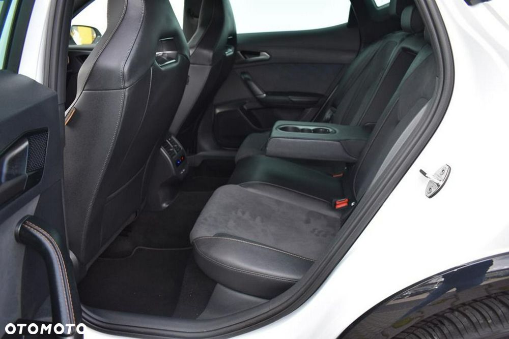 Cupra Formentor 1.5 eTSI DSG - 17