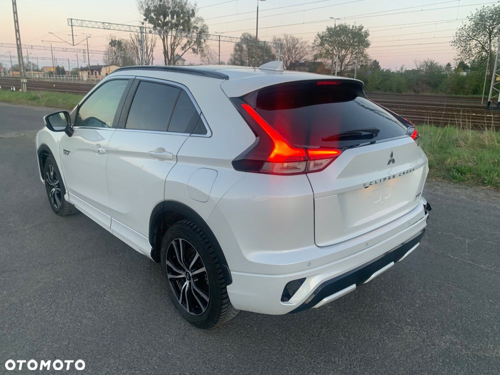 Mitsubishi Eclipse Cross - 6