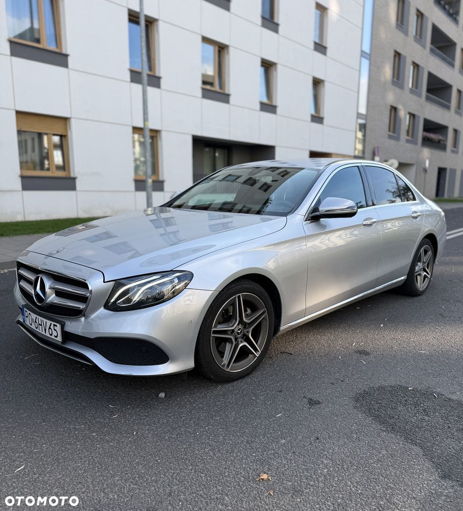 Mercedes-Benz Klasa E 220 d Business Edition 9G-TRONIC - 4
