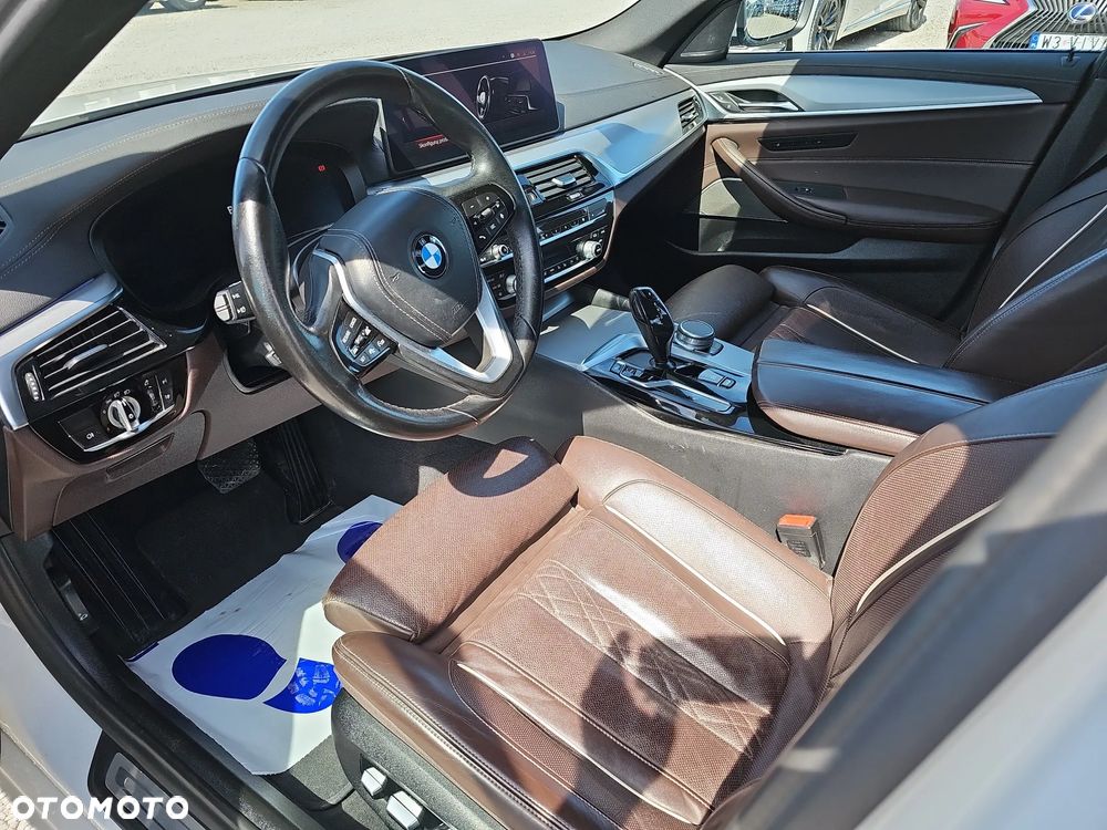 BMW Seria 5 518d mHEV Luxury Line - 10