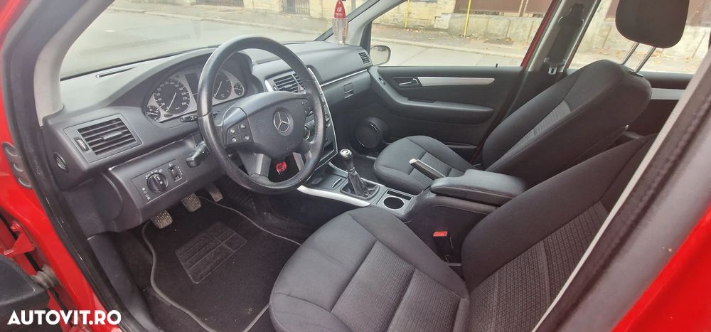 Mercedes-Benz B 200 CDI - 10