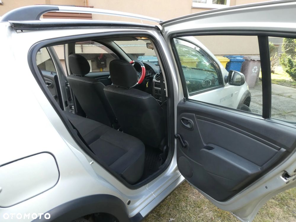 Dacia Sandero 1.5 dCi Laureate - 15