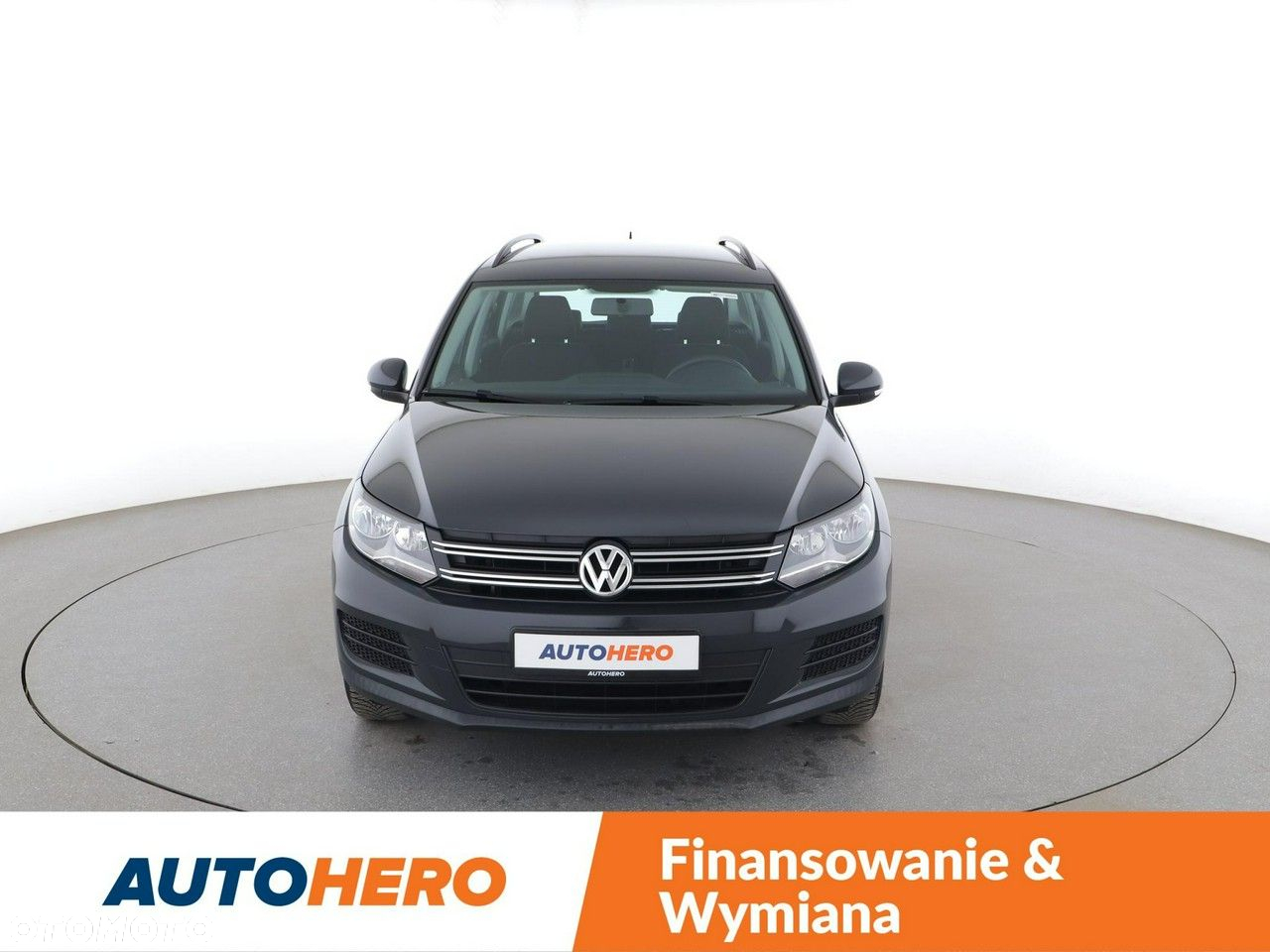 Volkswagen Tiguan - 8