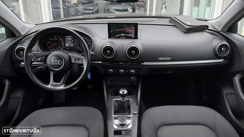 Audi A3 Sportback 2.0 TDI Design - 6