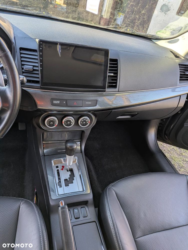 Mitsubishi Lancer - 17