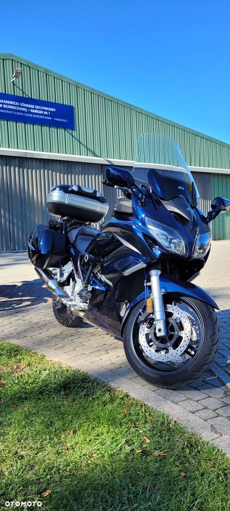 Yamaha FJR - 4