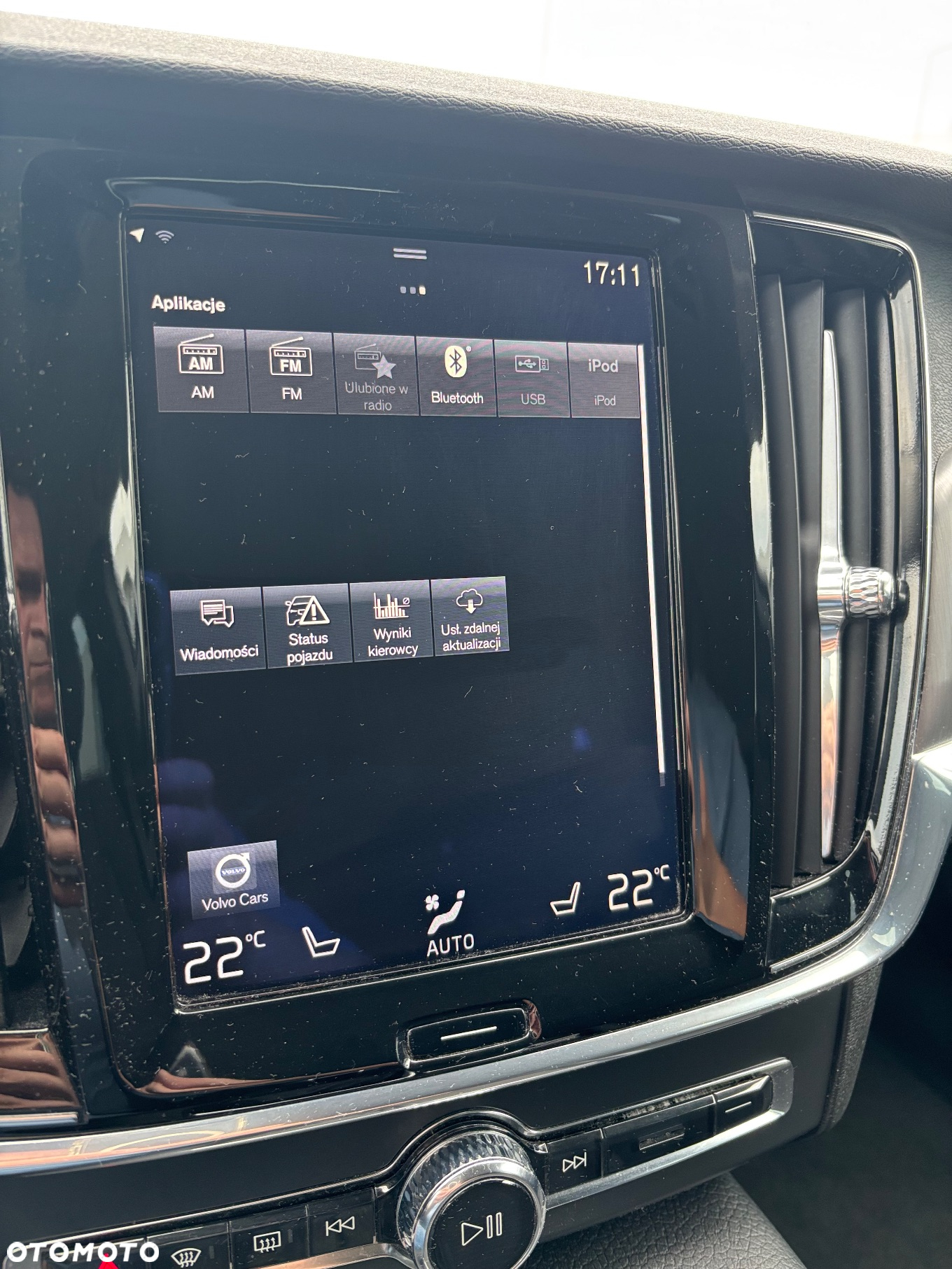 Volvo V90 D4 Momentum - 17