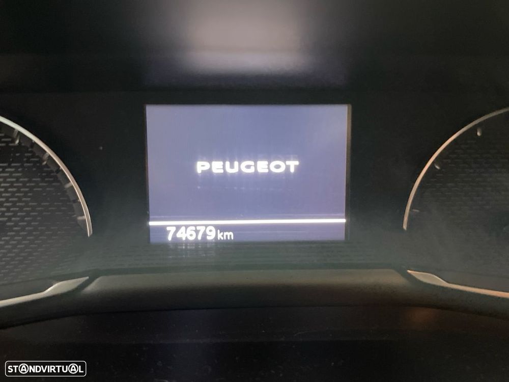 Peugeot 208 1.2 PureTech Active Pack - 3