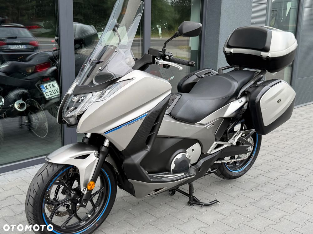 Honda NC - 40