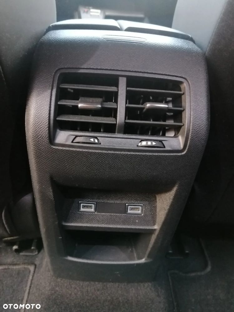 Peugeot 308 BlueHDi FAP 130 EAT8 Stop & Start Active - 24