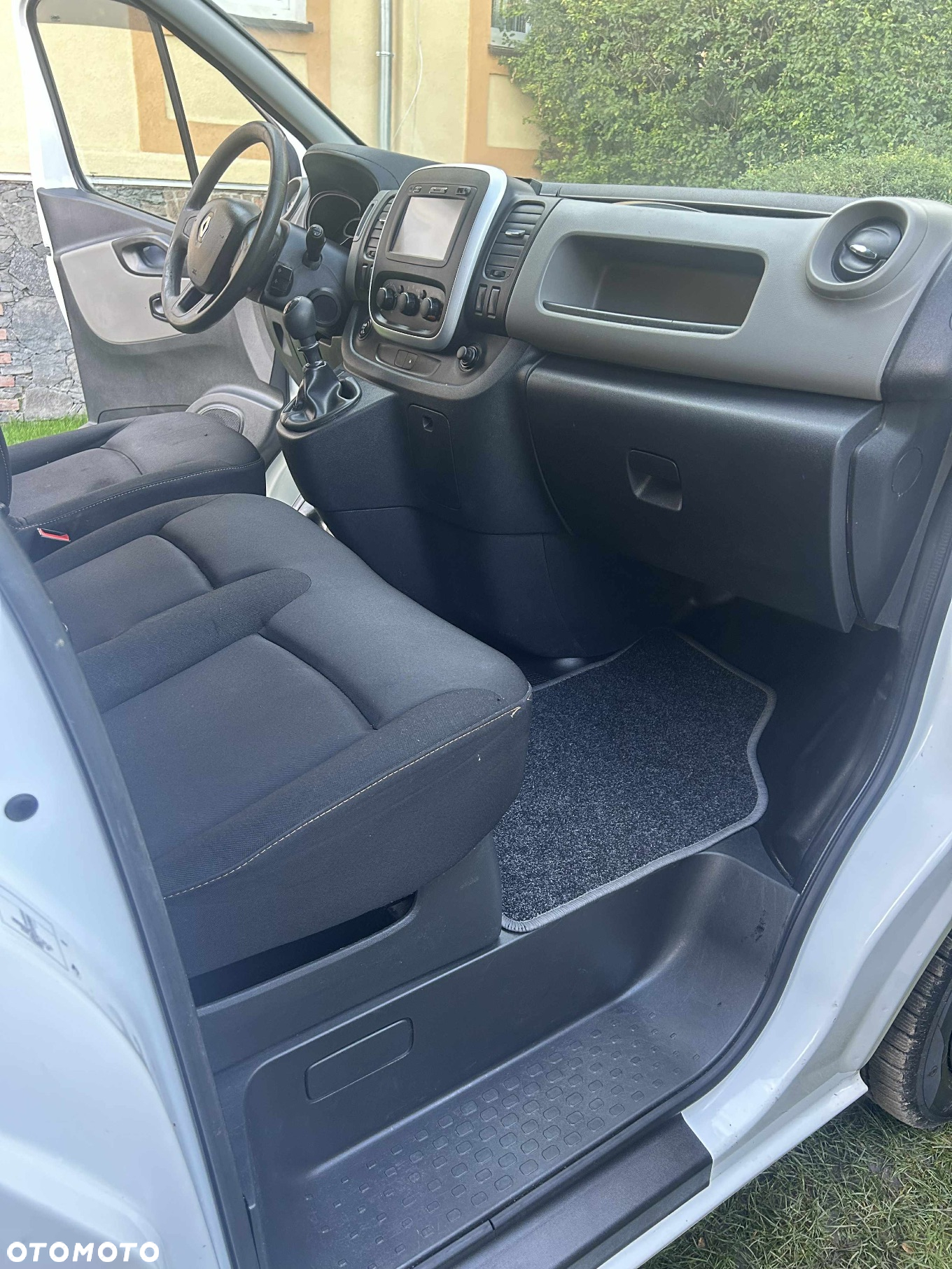Renault Trafic - 8