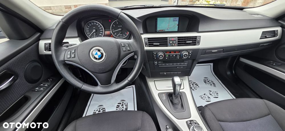 BMW Seria 3 318i Edition Exclusive - 27