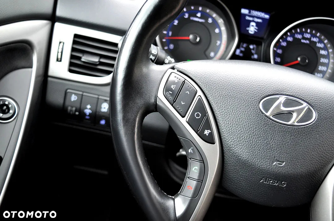 Hyundai i30 1.6 GDI BlueDrive Premium - 19