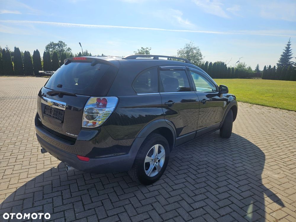 Chevrolet Captiva 2.4 2WD 7 Sitzer LS - 11