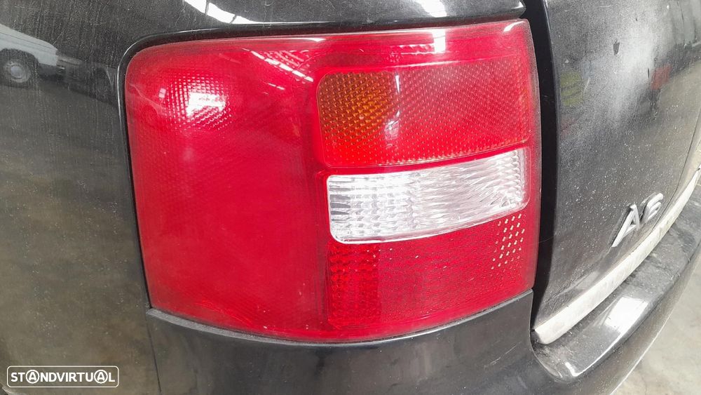 Farolim esquerdo AUDI A6 Avant (4B5, C5) - 2