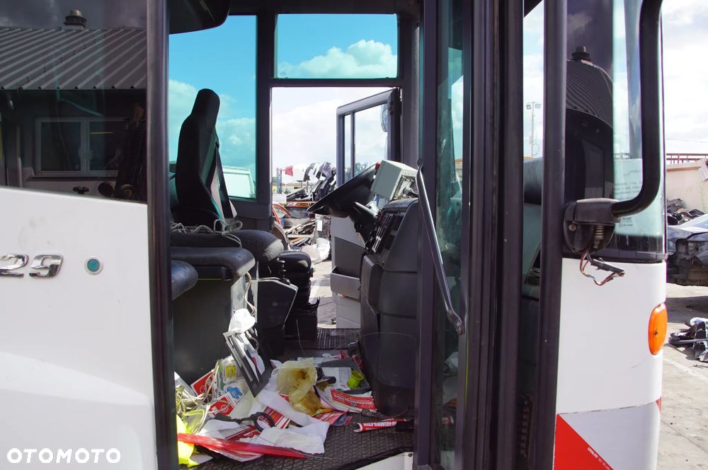 Auto na części - Mercedes Econic 2629 6.4 280 KM OM906LA OM 906 LA 723678 9678 2007R Silnik Skrzynia Drzwi Szyba Lampa Koło Kabina Deska Kokpit Sterownik Moduł Czujnik Kierownica Licznik Fotel Panel - 10