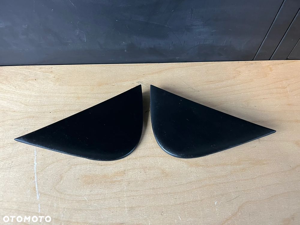 EXPERT III Jumpy III Vivaro IV Zaślepka błotnika przód komplet lewa prawa 9808813380 9808813280 - 2