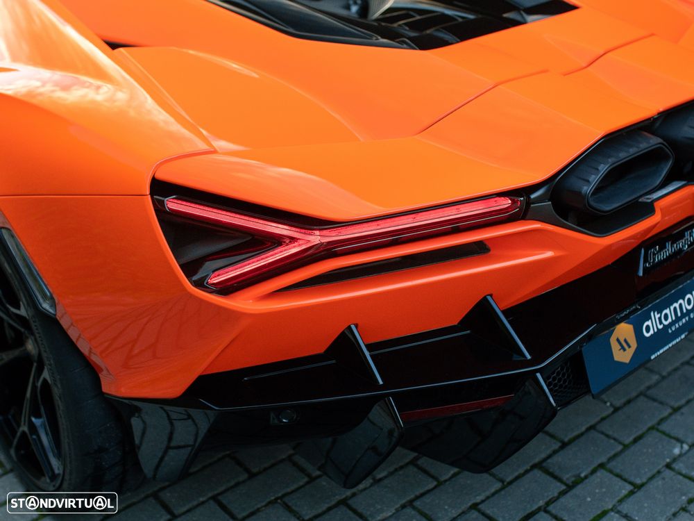 Lamborghini Revuelto Standard - 18