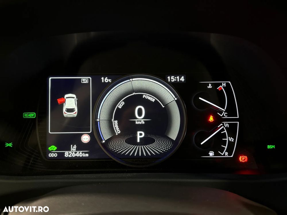 Lexus UX - 10