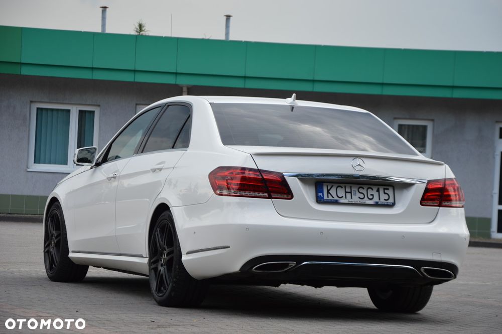 Mercedes-Benz Klasa E 200 7G-TRONIC Elegance - 4