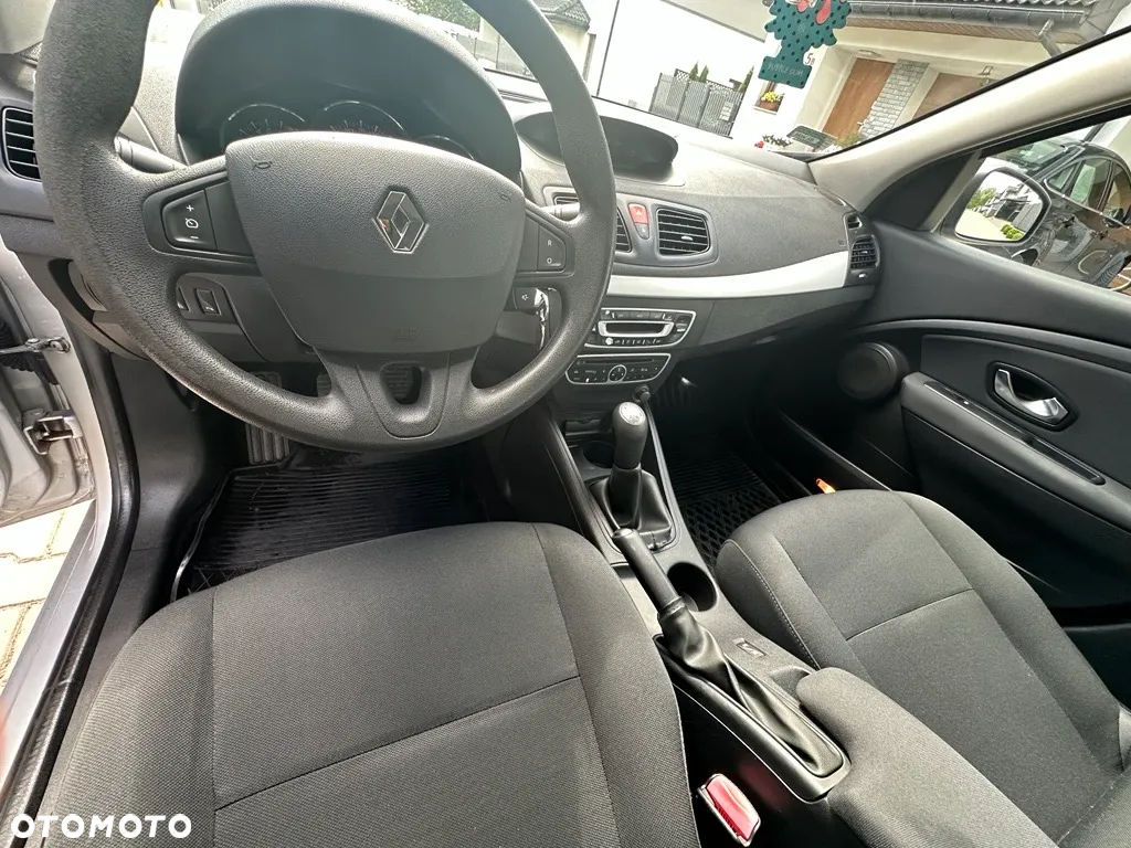 Renault Fluence 1.6 16V Expression - 3