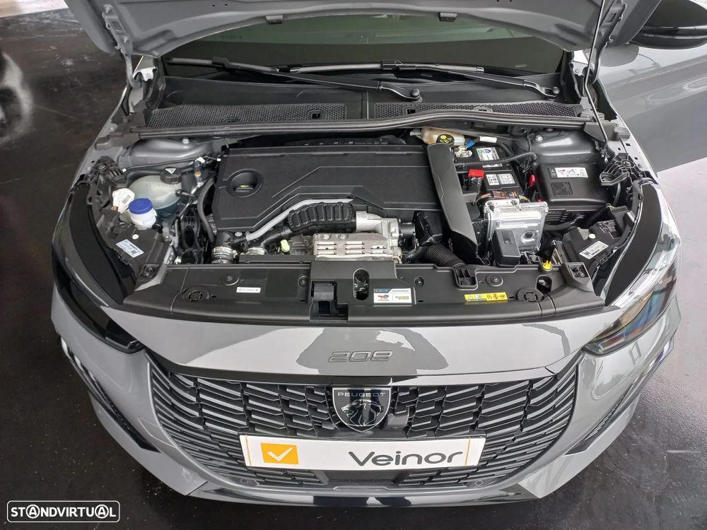 Peugeot 208 1.2 Hybrid GT e-DCS6 - 17