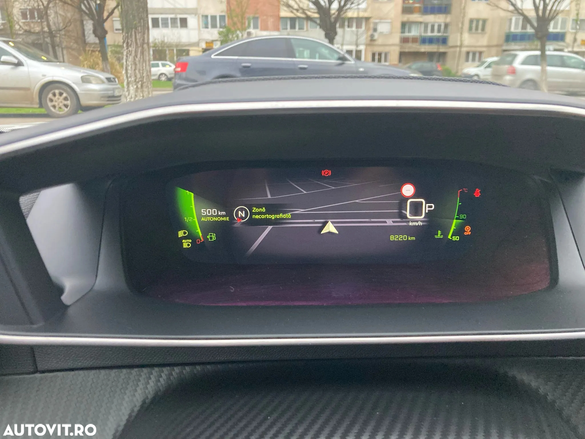 Peugeot 2008 1.2 L PureTech STT EAT8 GT Line - 27