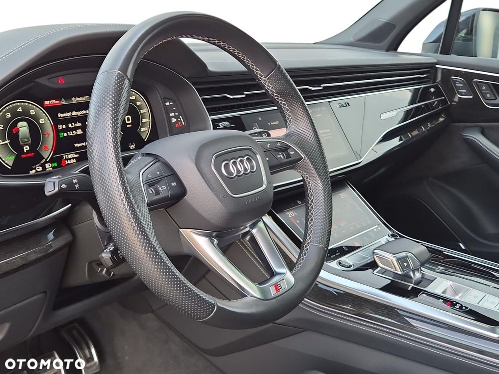 Audi Q7 - 10