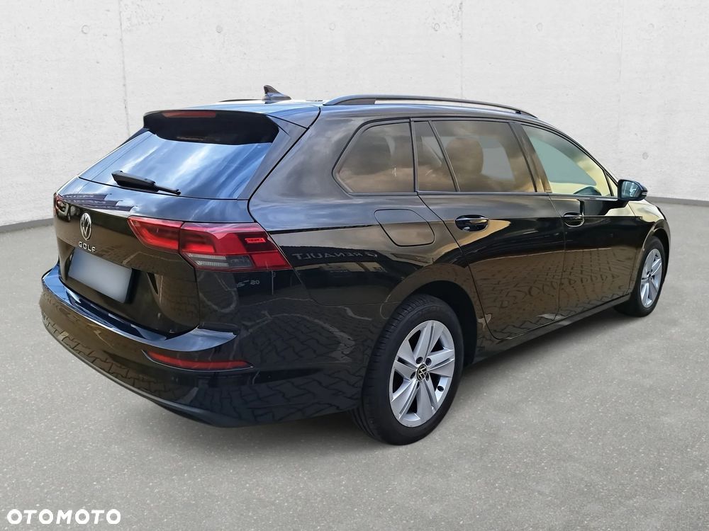Volkswagen Golf - 6