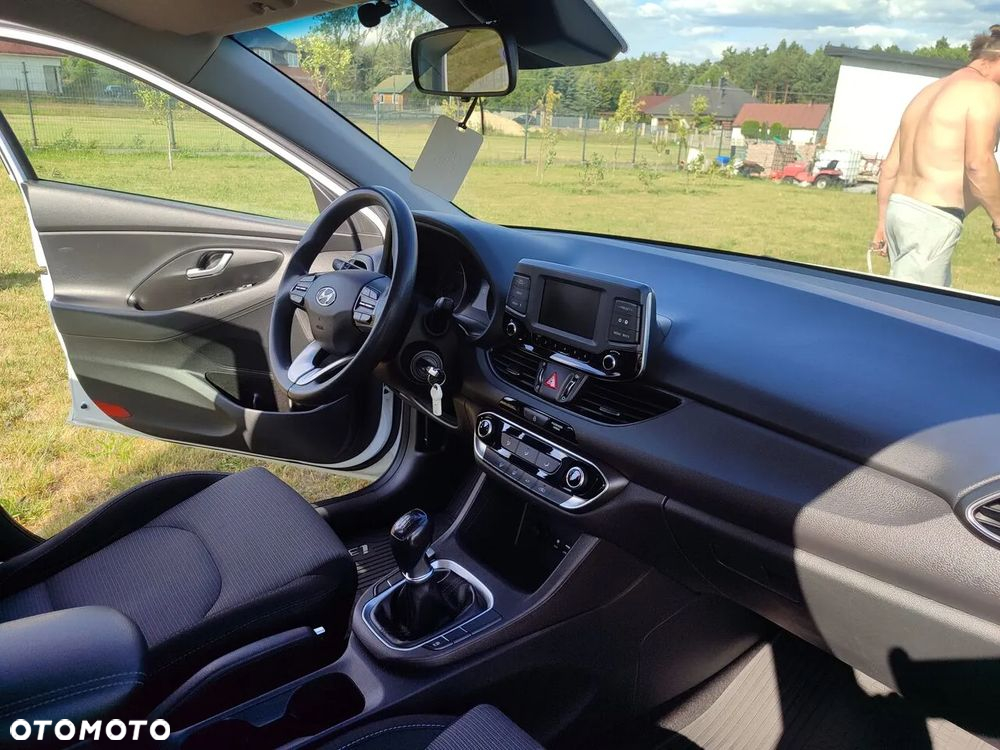 Hyundai i30 1.6 CRDi Comfort - 13