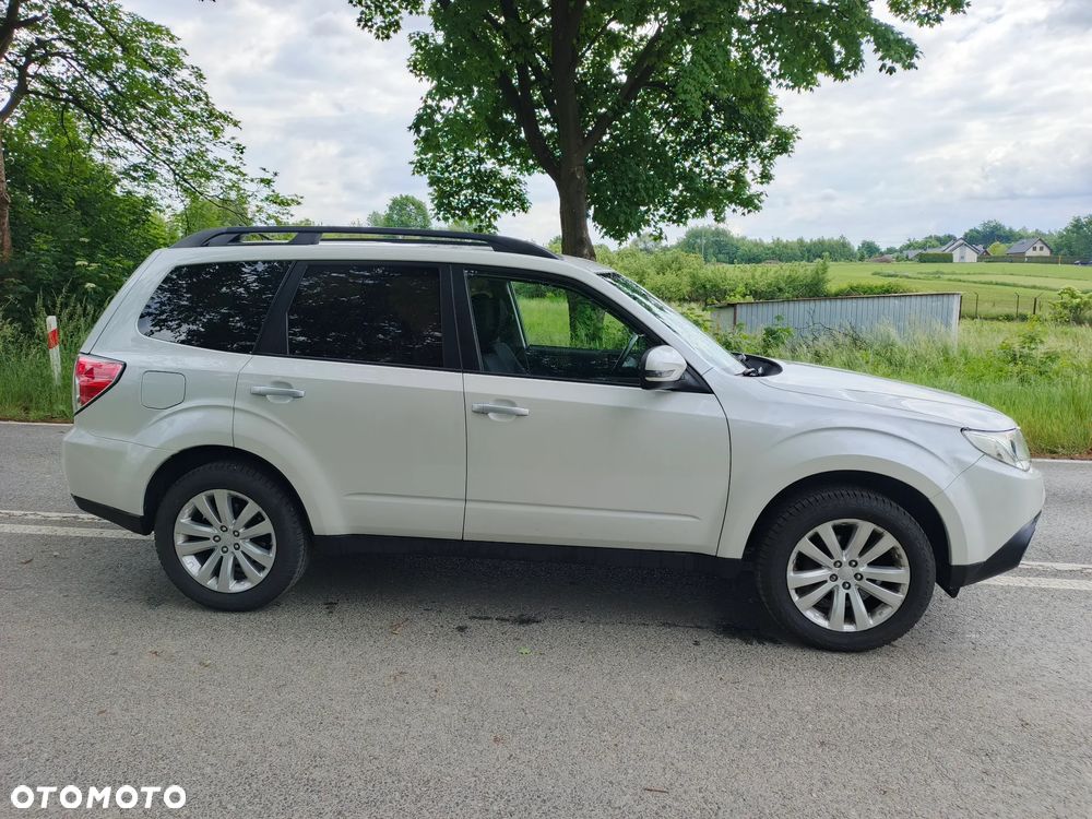 Subaru Forester 2.0X Automatik Exclusive - 4