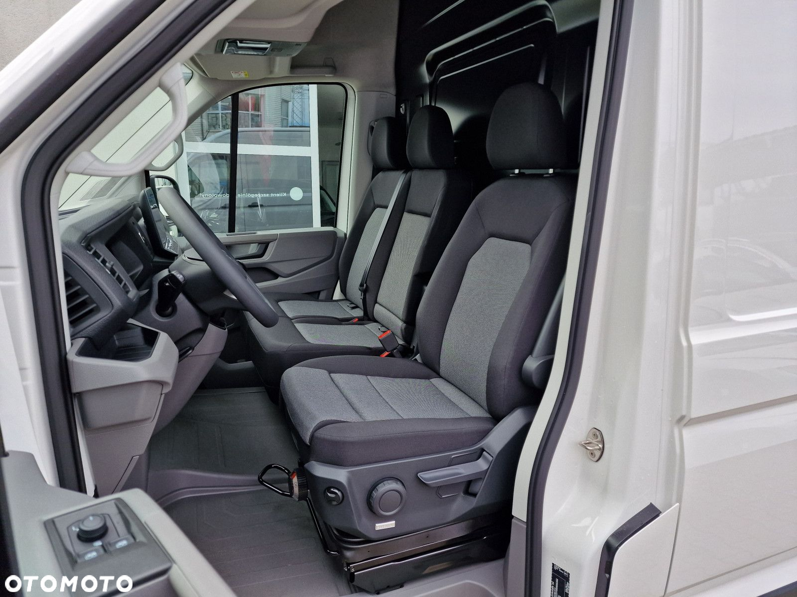 Volkswagen Crafter 35 Furgon 2.0 TDI - 13