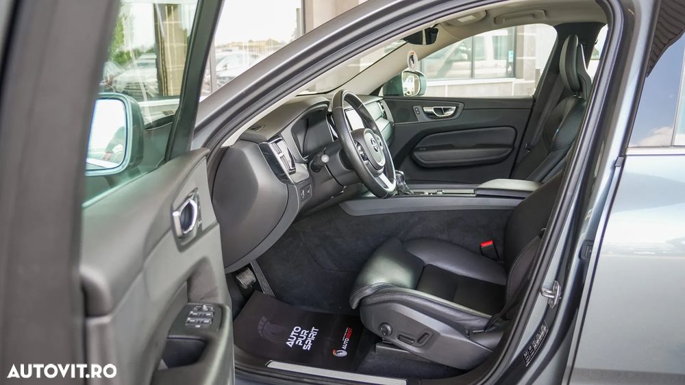 Volvo XC 60 D4 AWD Geartronic Inscription - 24