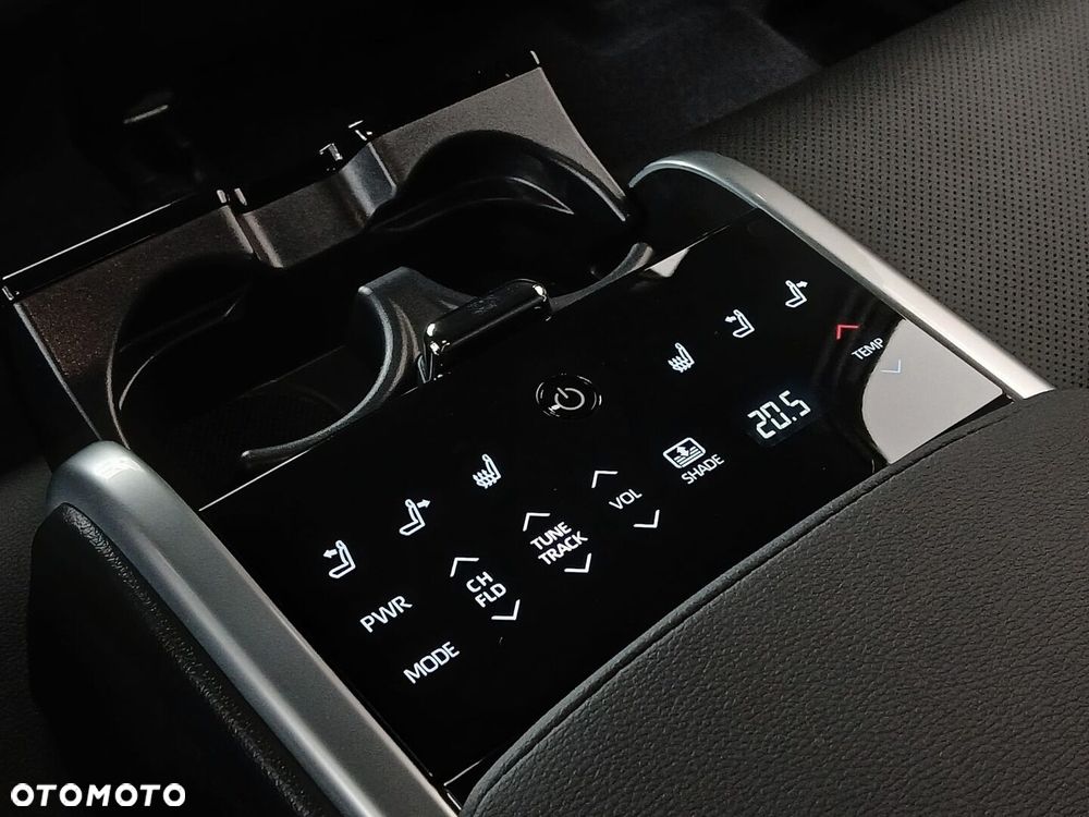 Toyota Camry - 21