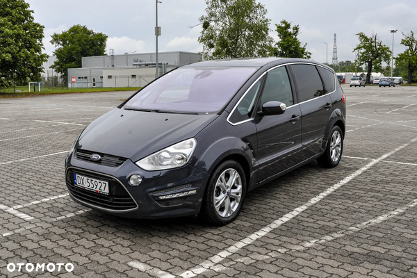 Ford S-Max 2.0 TDCi DPF Titanium
