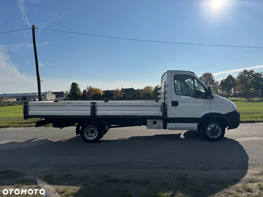 Iveco 35C15 * 3.0 / 150KM * Skrzyniowe * Rozstaw osi: 3.75 * Rama do zabudowy * - 9