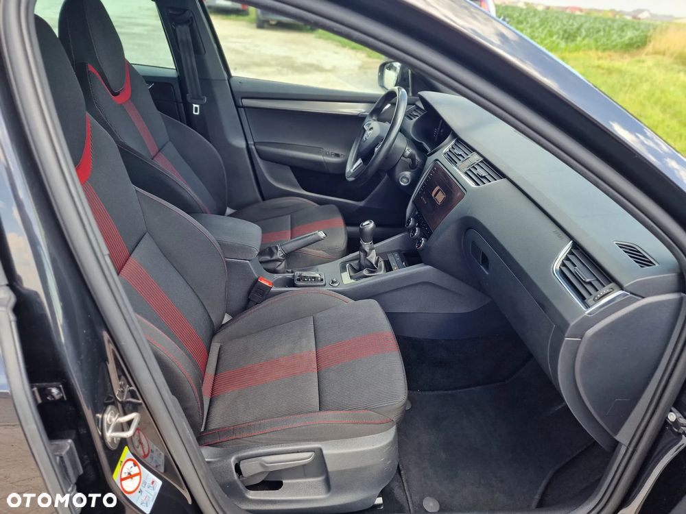 Skoda Octavia 2.0 TDI Sport Edition - 29