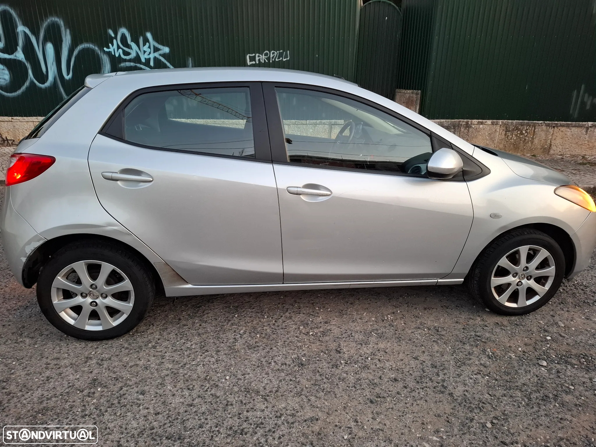 Mazda 2 1.3 MZR Exclusive - 5