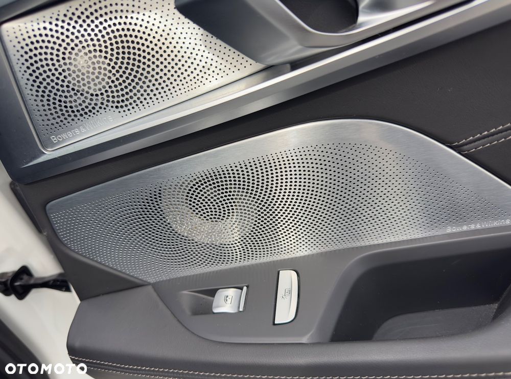 BMW Seria 8 - 24