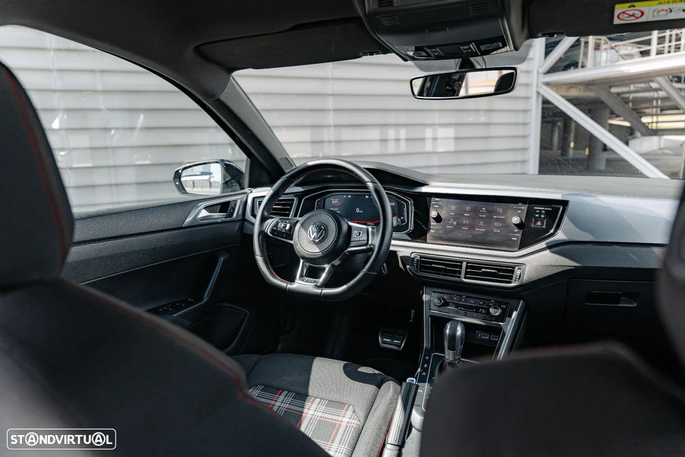 VW Polo 2.0 TSI GTI DSG - 16