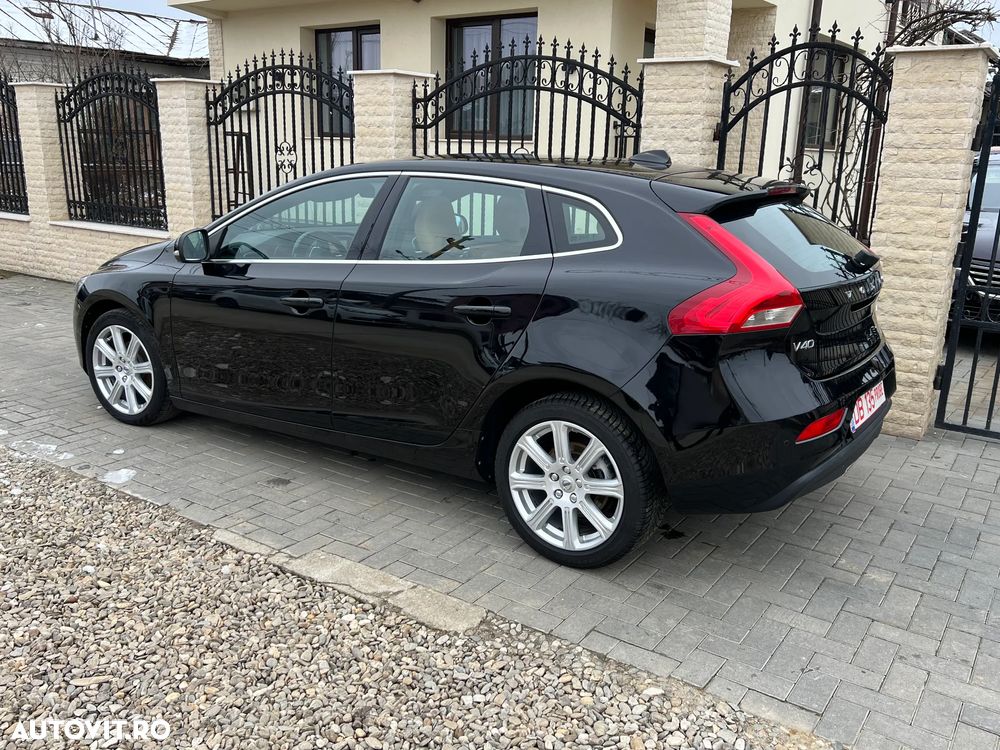 Volvo V40 D2 Inscription - 25